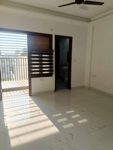 3 BHK Builder Floor For Rent in Sector 39 Noida  8139403