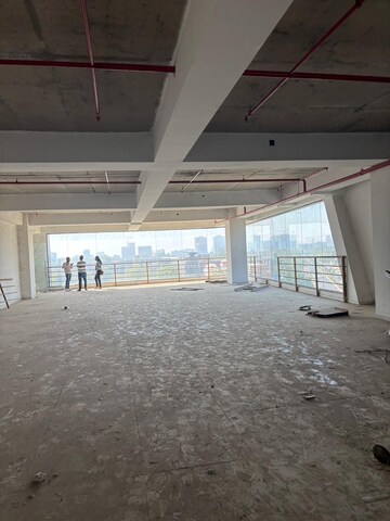 Parking in  Showroom at Sindhubhavan – for Rent