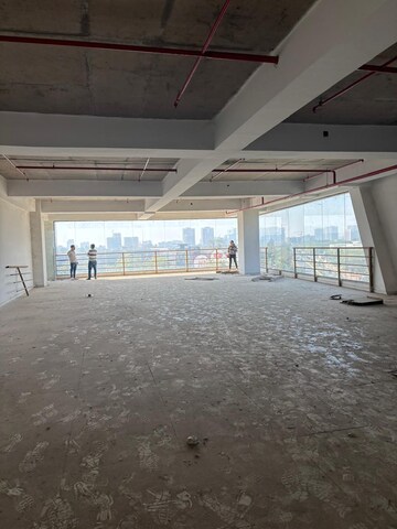 Parking in  Showroom at Sindhubhavan – for Rent