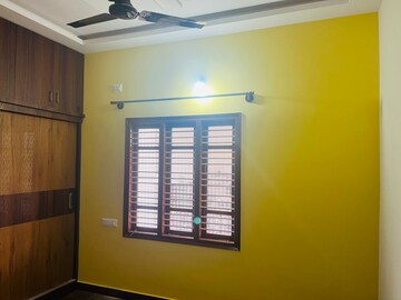 Room in 2 BHK Builder Floor at Nri Layout – for Rent
