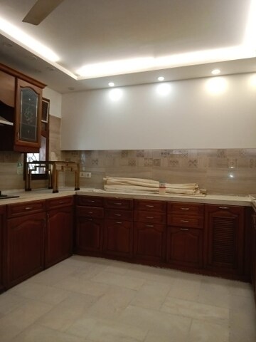 6+ BHK Independent House For Rent in New Friends Colony