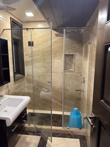 Bathroom in 6+ BHK Independent House at New Friends Colony – for Rent