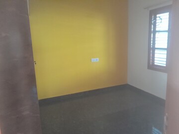 Room in 2 BHK Builder Floor at Nri Layout – for Rent