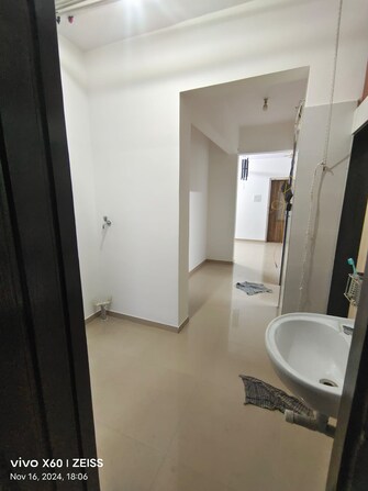 2 BHK Apartment For Rent in Everest Tower Kalyan West Thane  8139569