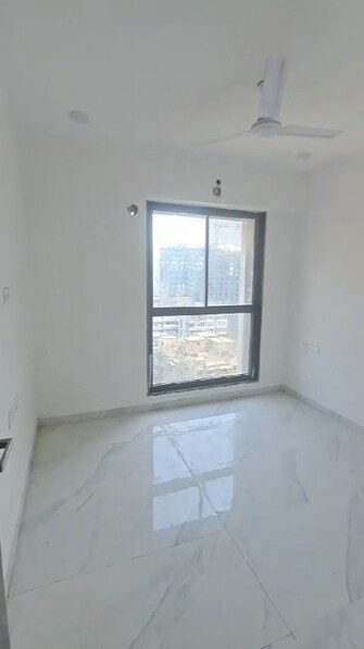 2 BHK Apartment For Rent in Dev Leo Tower Oshiwara Mumbai  7720827