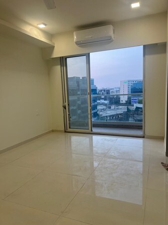 3 BHK Apartment For Rent in Oberoi Maxima Andheri East Mumbai  8139565