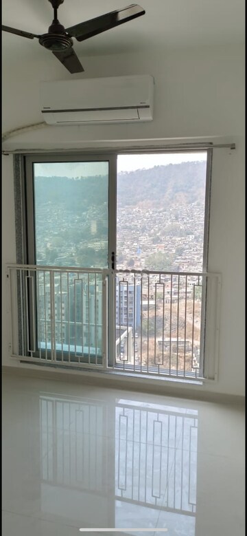 Room in 2 BHK Apartment at Mayfair The View, Vikhroli West – for Rent