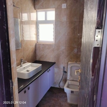 Bathroom in 3 BHK Apartment at Shriram Southern Crest, Jp Nagar – for Rent