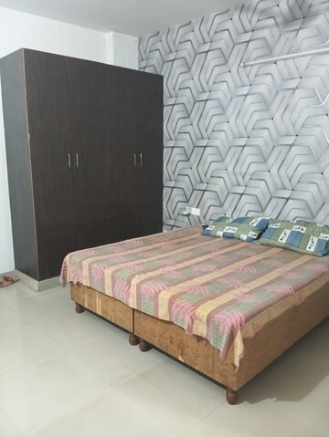Bedroom in 2 BHK Builder Floor at Sector 56 – for Rent