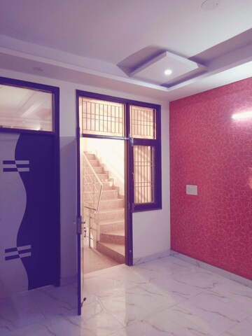 Room in 2 BHK Apartment at Vasundhara Sector 1 – for Rent