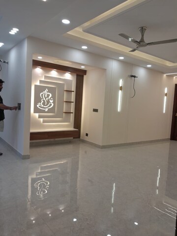 Building Lobby in 1 BHK Apartment at Divine Ivy Centre, Jogeshwari West – for Rent