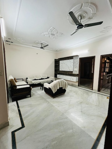 Team Area in 3 BHK Builder Floor at Sector 56 – for Rent