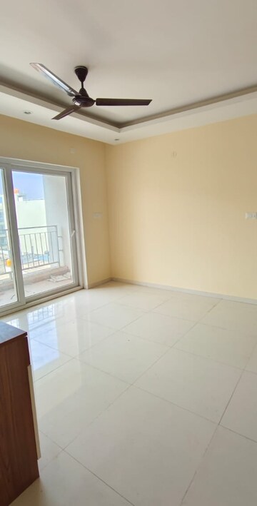Room in 3 BHK Apartment at Casagrand Lorenza, Kogilu – for Rent