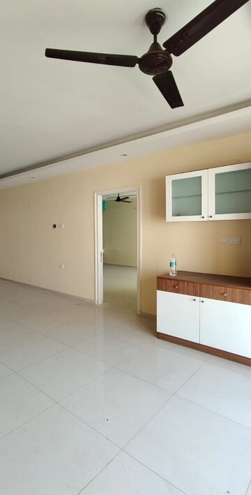 Room in 3 BHK Apartment at Casagrand Lorenza, Kogilu – for Rent