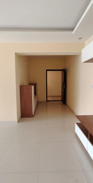 Room in 3 BHK Apartment at Casagrand Lorenza, Kogilu – for Rent
