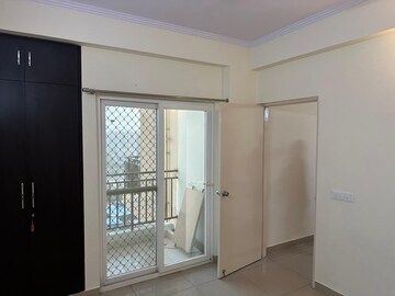 Room in 4 BHK Apartment at Manimajra – for Rent