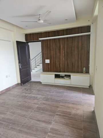 4 BHK Apartment For Rent in Manimajra
