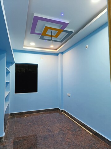 Room in 4 BHK Apartment at Manimajra – for Rent