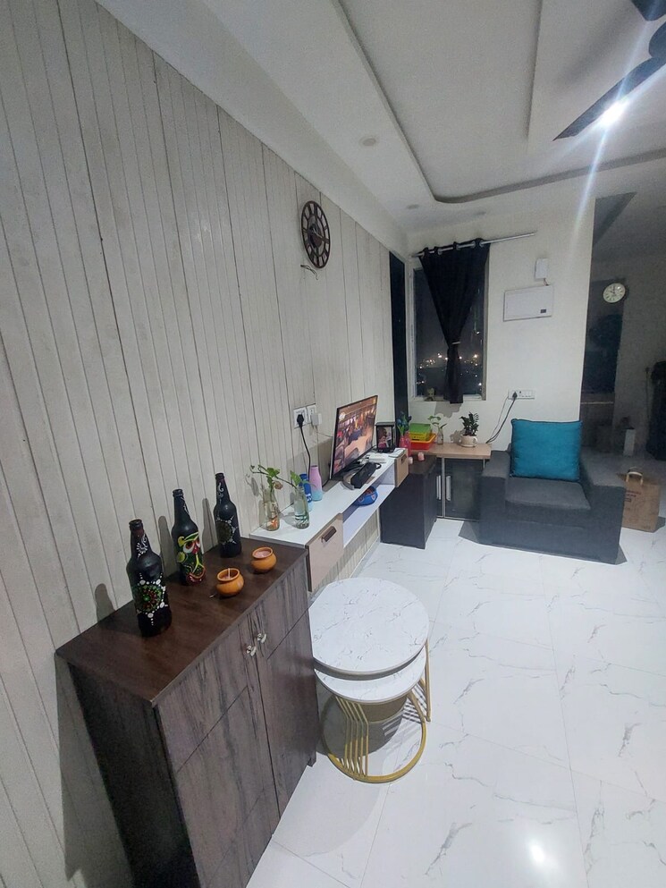 Team Area, unitech-espace-nirvana-country 5 Bedroom 2897 Sq.Ft. Villa In Sector 50 Gurgaon 8139980