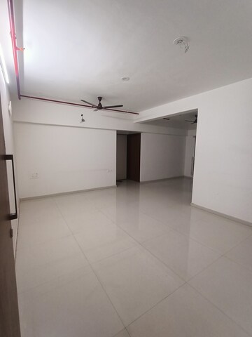 2 BHK Apartment For Rent in Mayfair The View Vikhroli West Mumbai  8140007