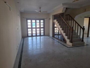 Living Room in 4 BHK Apartment at Manimajra – for Rent