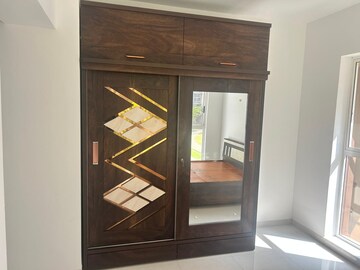 Furnished Amenities in 2.5 BHK Apartment at Dombivli East – for Rent