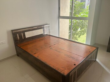 Bedroom in 2.5 BHK Apartment at Dombivli East – for Rent