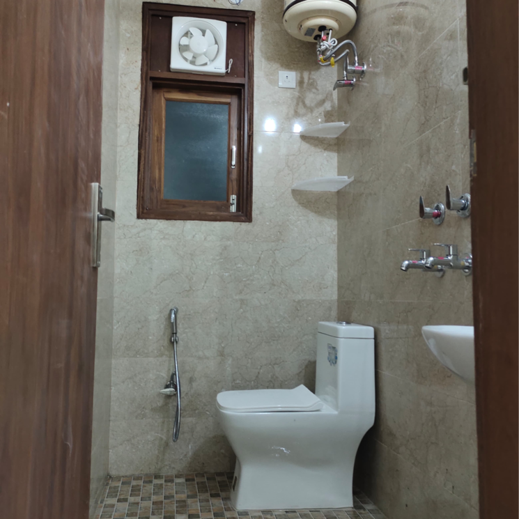 Bathroom, chattarpur 1 Bedroom 550 Sq.Ft. Apartment In Chattarpur Delhi 8140122