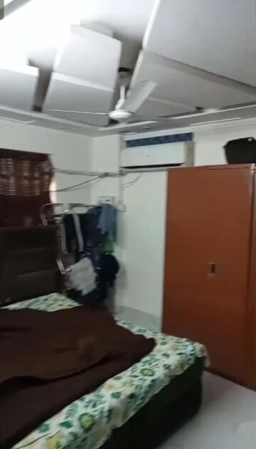 Furnished Amenities in 2 BHK Builder Floor at Jivan Park – for Sale