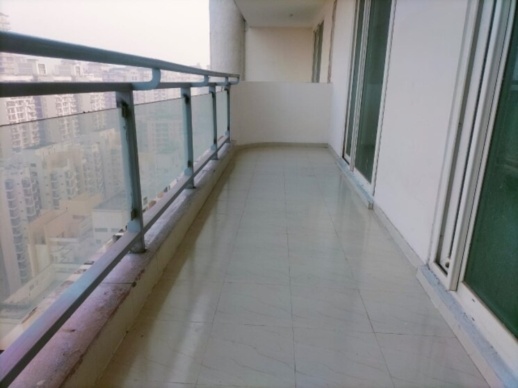 Balcony, mahagun-mezzaria 3.5 Bedroom 2500 Sq.Ft. Apartment In Sector 78 Noida 8140125