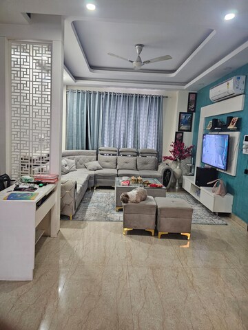 Living Room in 3 BHK Builder Floor at RWA Residential Society Sector 46, Sector 46 – for Rent
