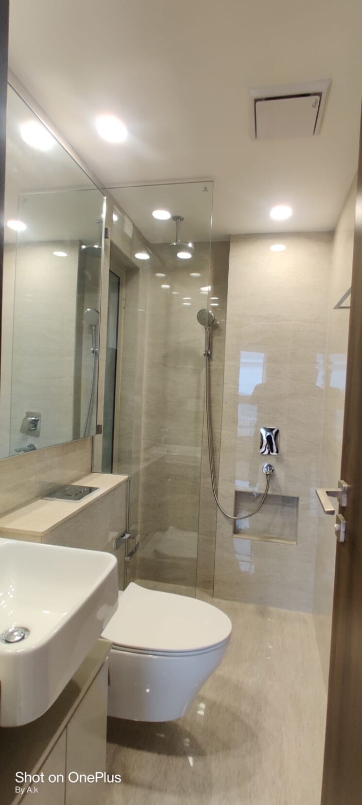 Bathroom, hiranandani-regent-hill 1 Bedroom 380 Sq.Ft. Apartment In Powai Mumbai 8140123
