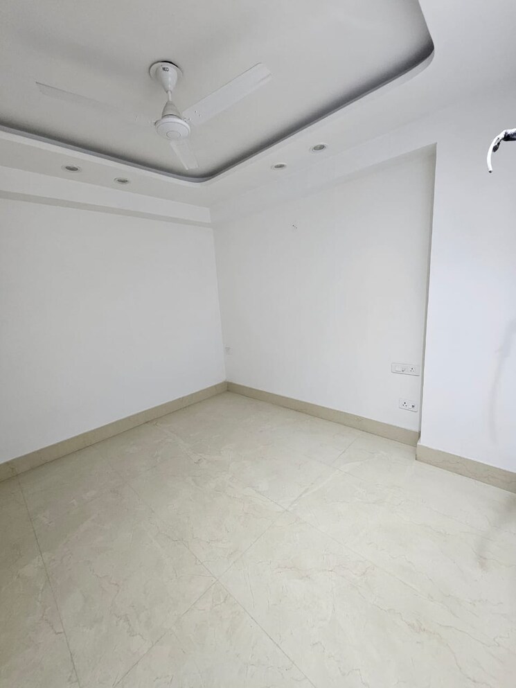 Room, mandi 4 Bedroom 170 Sq.Yd. Builder Floor In Mandi Delhi 8140142