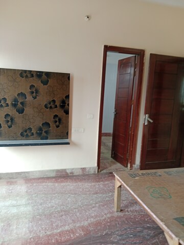 Furnished Amenities in 2 BHK Builder Floor at Sector 13 – for Rent