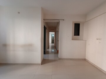  2 BHK Apartment at Lodha Paradise, Majiwada – for Rent