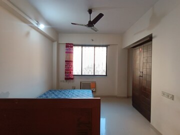 Master Bedroom in 2 BHK Apartment at Lodha Paradise, Majiwada – for Rent