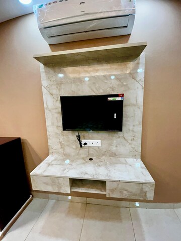 Furnished Amenities in 1 RK Apartment at Sector 52 – for Rent