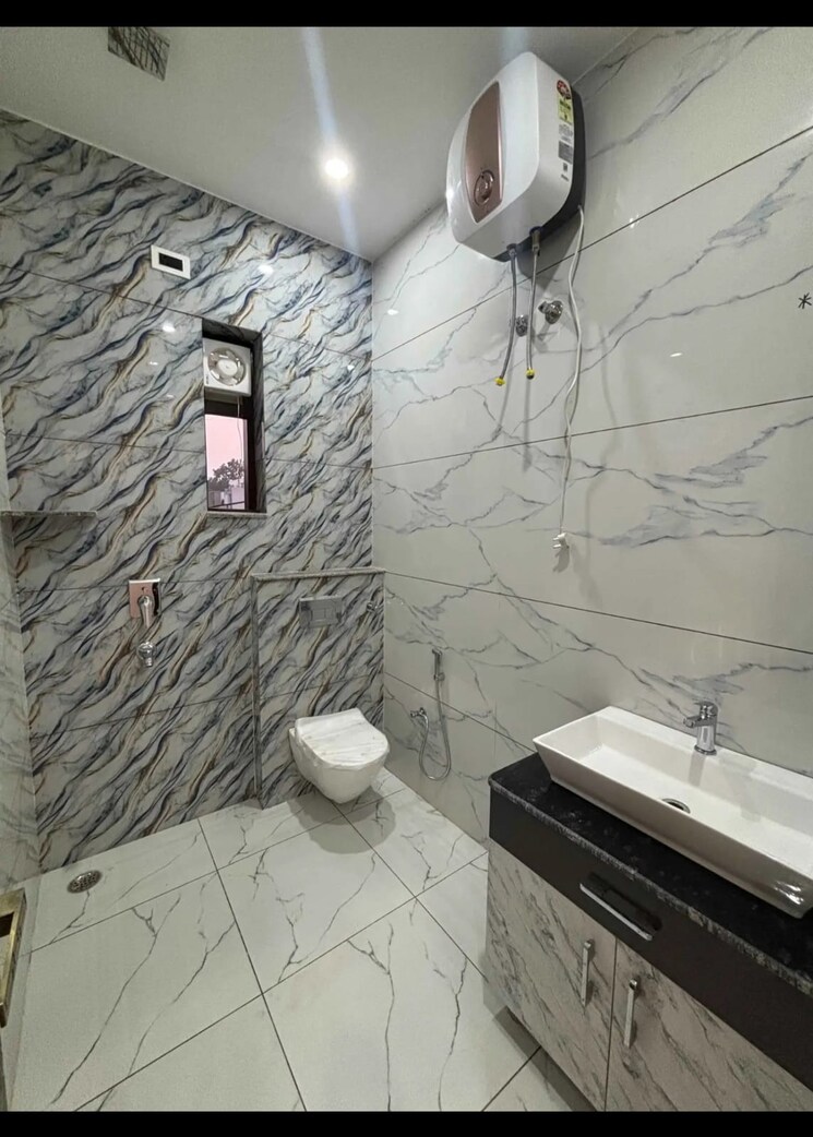 Bathroom, malsi 5 Bedroom 178 Sq.Yd. Villa In Malsi Dehradun 8140283