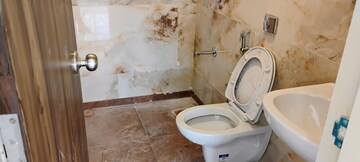 Bathroom in 1 BHK Apartment at Alag Artis, Pant Nagar – for Rent