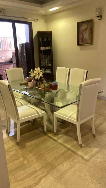 Master Bedroom in 4 BHK Builder Floor at Infinite Luxury, South City 2 – for Rent