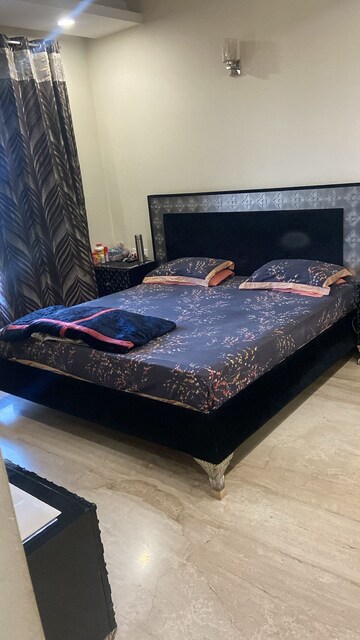 Bedroom in 4 BHK Builder Floor at Infinite Luxury, South City 2 – for Rent