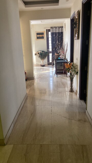 Building Lobby in 4 BHK Builder Floor at Infinite Luxury, South City 2 – for Rent