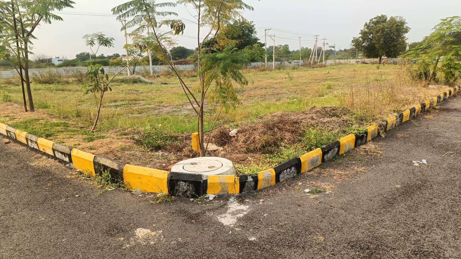 Plot For Sale in Golden Highway City  Sada