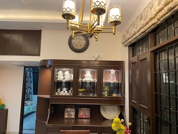 Furnished Amenities in 3 BHK Builder Floor at Auram Floor, South City 2 – for Rent