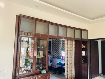 Living Room in 3 BHK Builder Floor at Auram Floor, South City 2 – for Rent