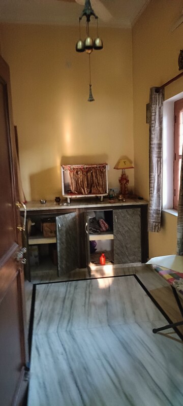 Furnished Amenities in 3 BHK Independent House at Rajpur Road – for Sale