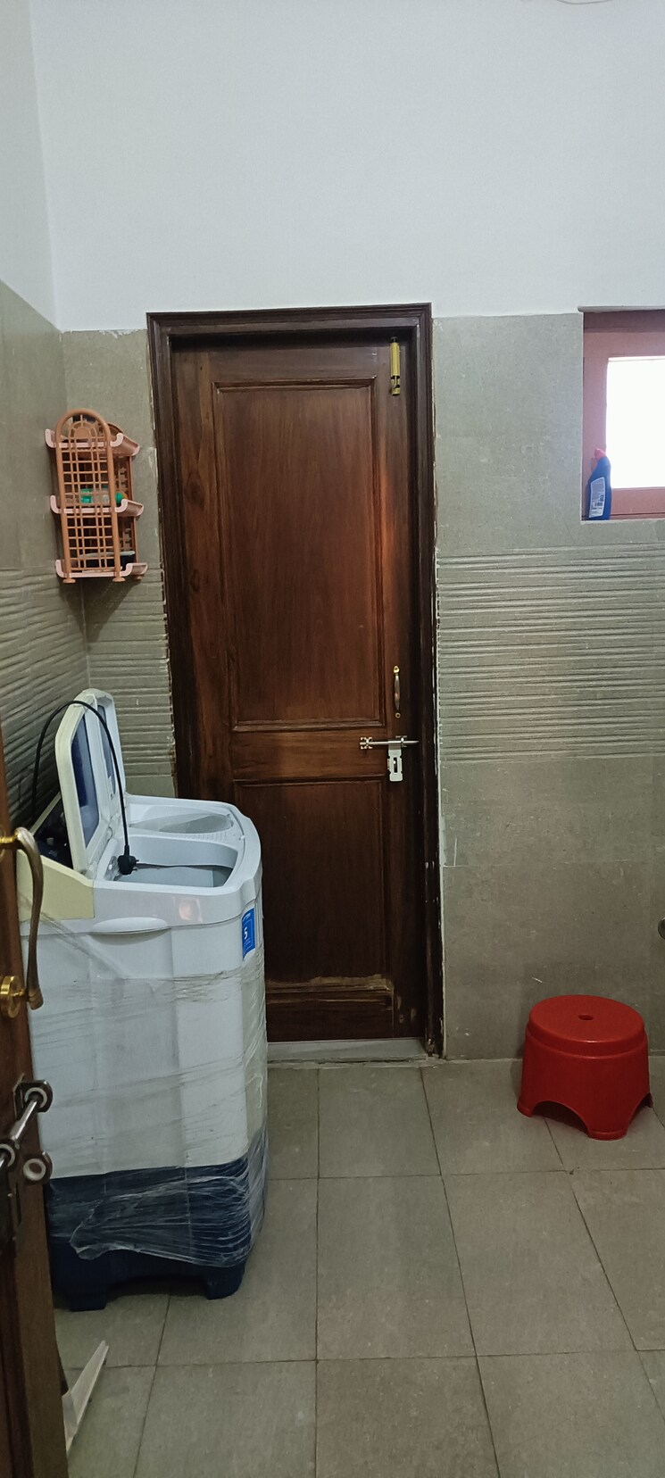 Bathroom, rajpur road 3 Bedroom 170 Sq.Yd. Independent House In Rajpur Road Dehradun 8140478