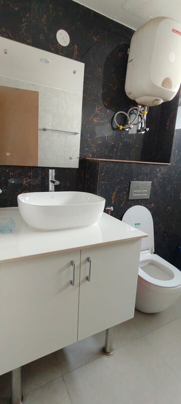 Team Area in 2 BHK Apartment at Vatika City, Sector 49 – for Rent