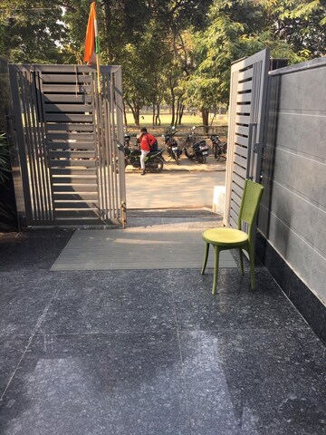 Parking in  Office Space at Sector 63 – for Rent