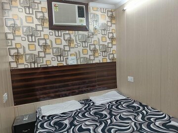 Bedroom in Studio Apartment at Dayal Singh Colony – for Rent